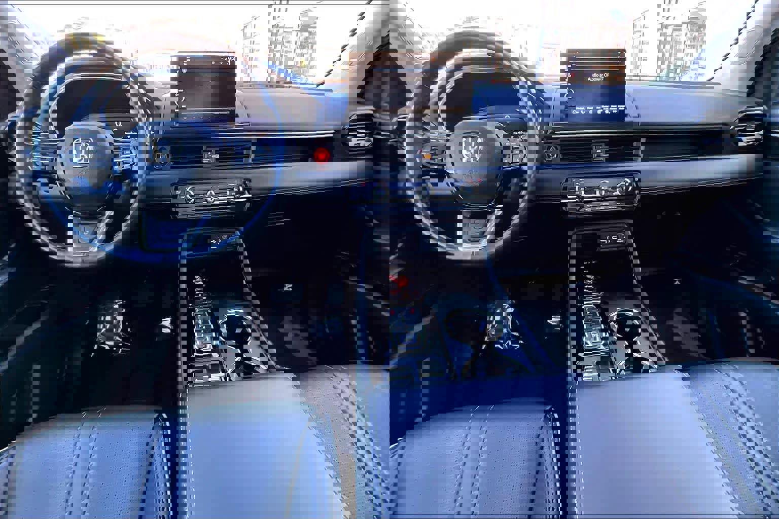 Used 2025 Honda Pilot Elite image 15