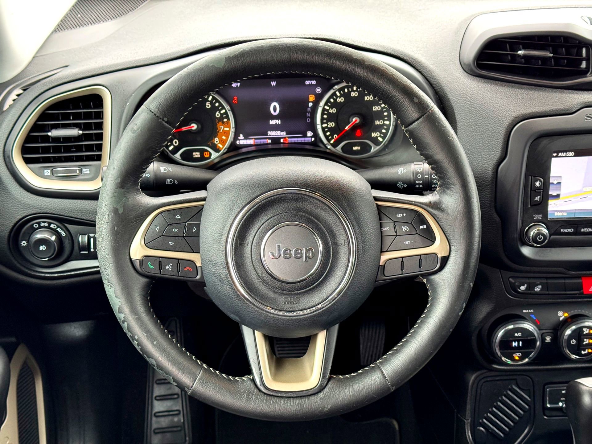 Used 2016 Jeep Renegade Limited image 21