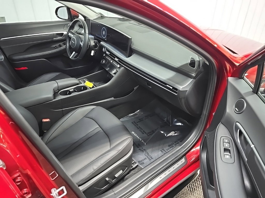 Used 2024 Hyundai Sonata Limited image 19