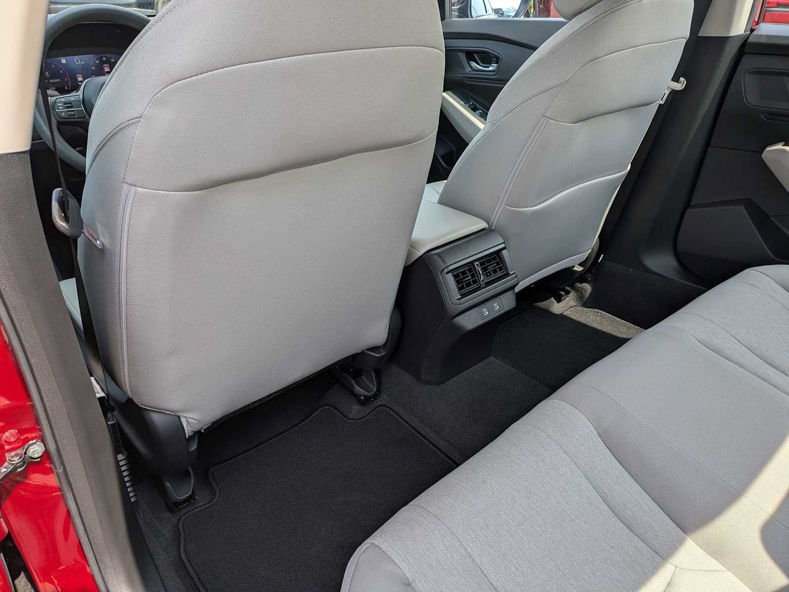 Used 2025 Honda Accord SE image 18
