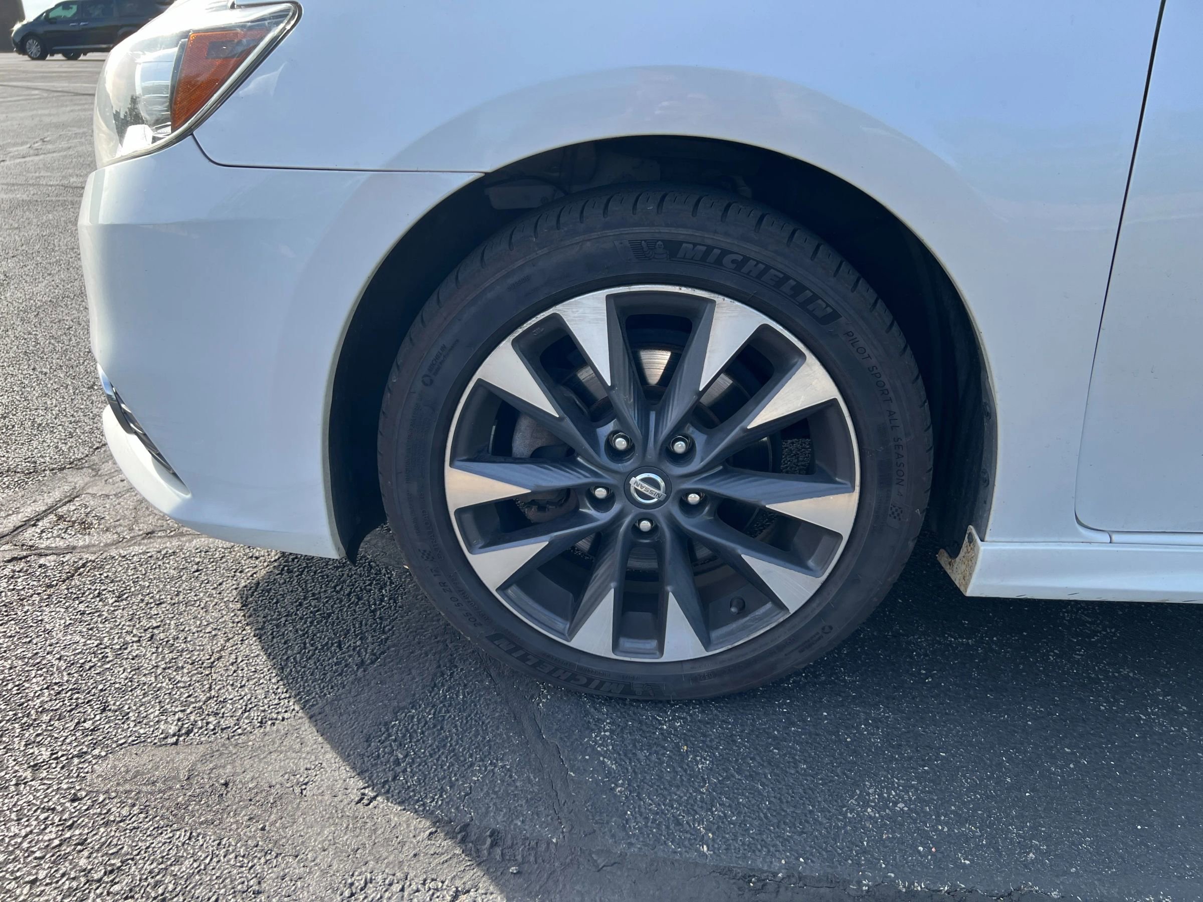 Used 2017 Nissan Sentra SR Turbo image 38