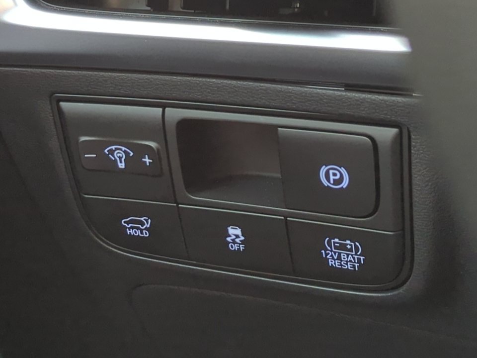 Certified 2025 Hyundai Tucson SEL AWD/4WD image 33
