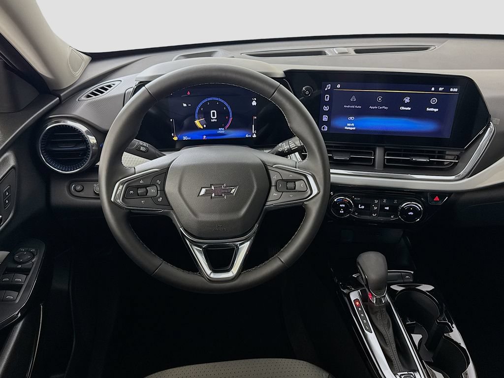 New 2026 Chevrolet Trax LT w/ Midnight Edition FWD image 23