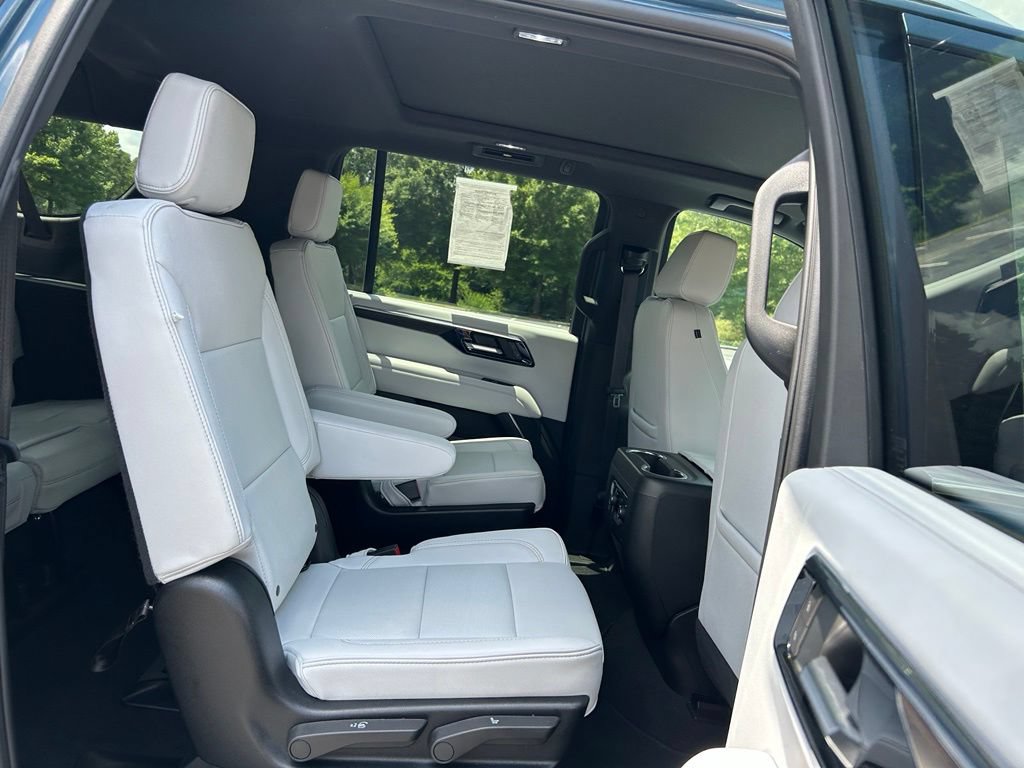 Used 2025 Chevrolet Suburban Premier w/ Sun And Tow Package RWD image 54