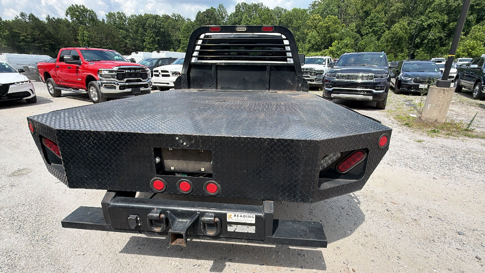 Used 2022 RAM 3500 Tradesman w/ Chrome Appearance Group AWD/4WD image 9