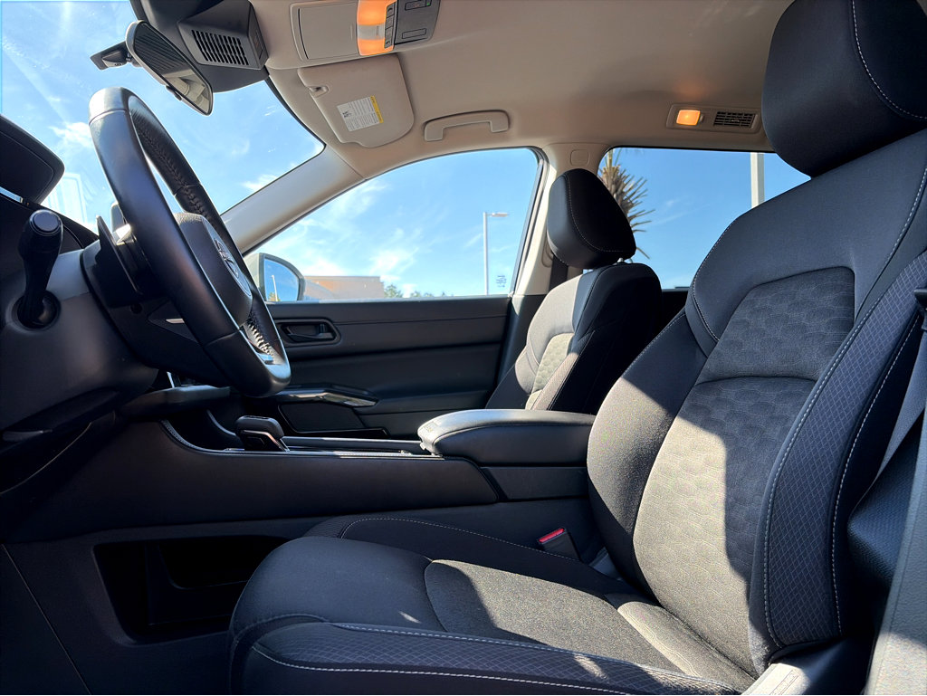 Certified 2024 Nissan Pathfinder SV image 11