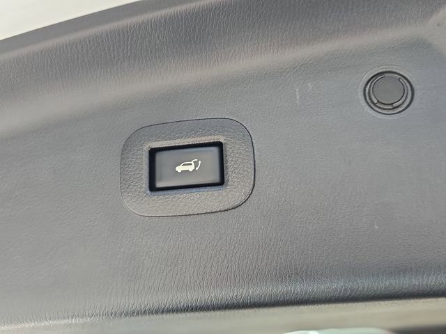 Used 2017 Nissan Armada SL AWD/4WD image 10