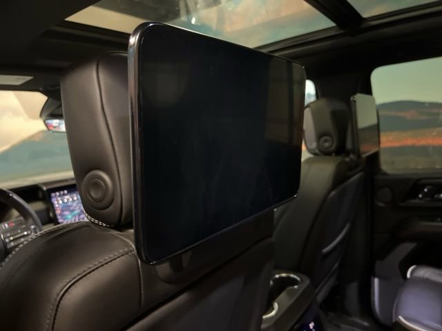 Used 2025 GMC Yukon XL AT4 Ultimate image 57