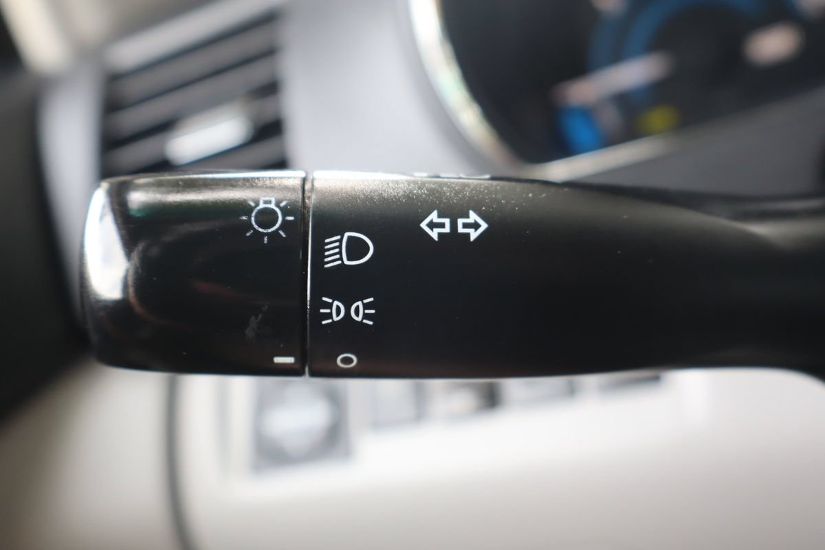 Used 2010 Toyota Highlander 4WD Hybrid image 33