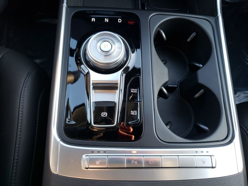 New 2026 Kia Carnival EX FWD image 25