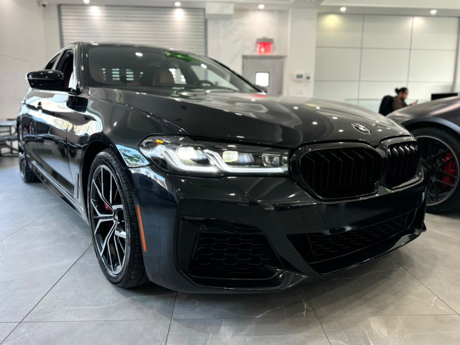 Used 2023 BMW 530i w/ M Sport Package RWD image 10