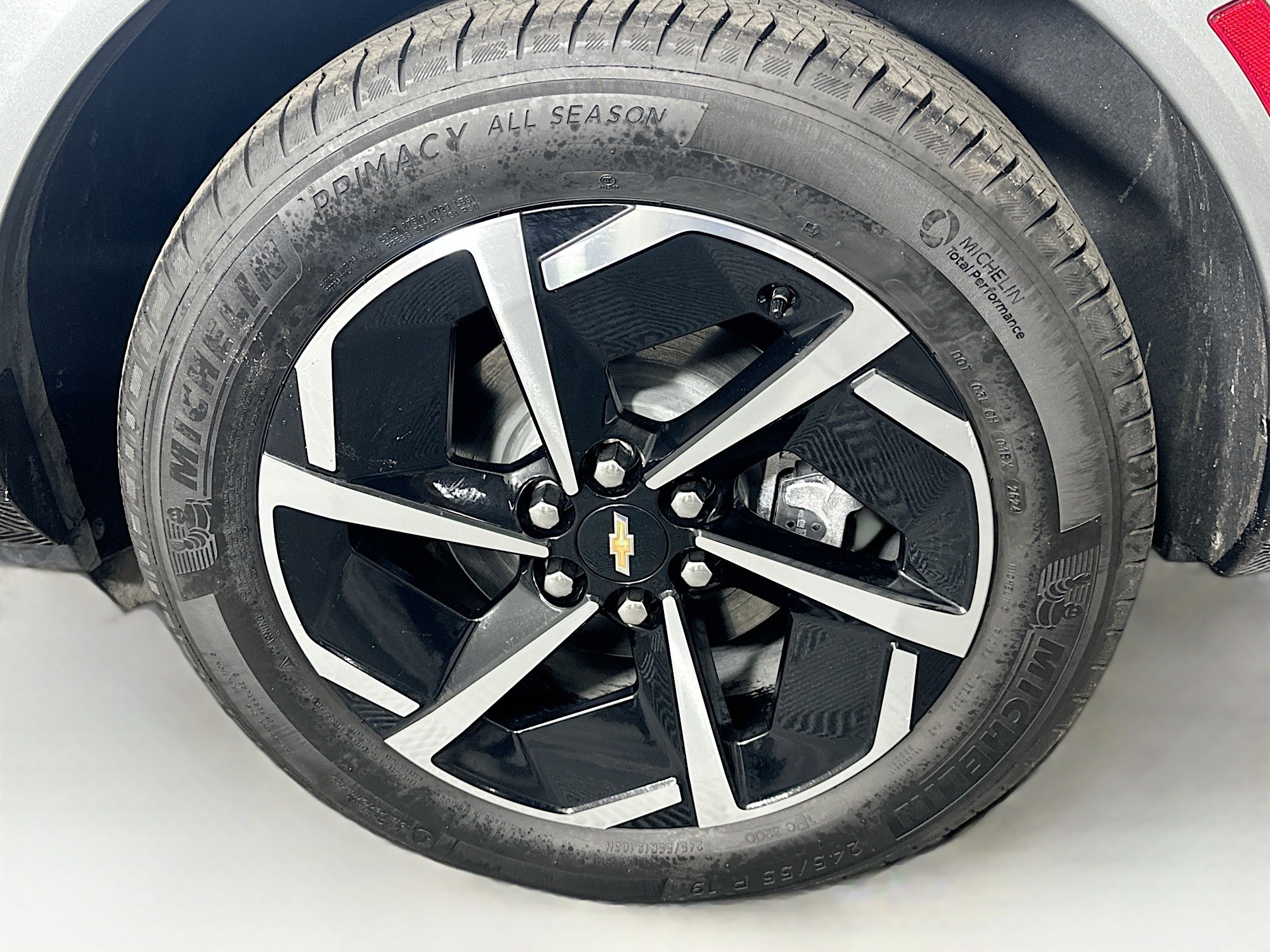 Used 2025 Chevrolet Equinox EV LT w/ Convenience Package image 11