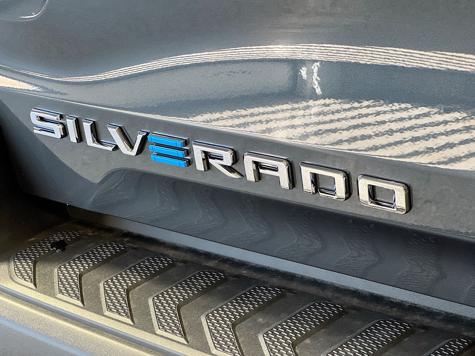 New 2026 Chevrolet Silverado EV LT AWD/4WD image 33