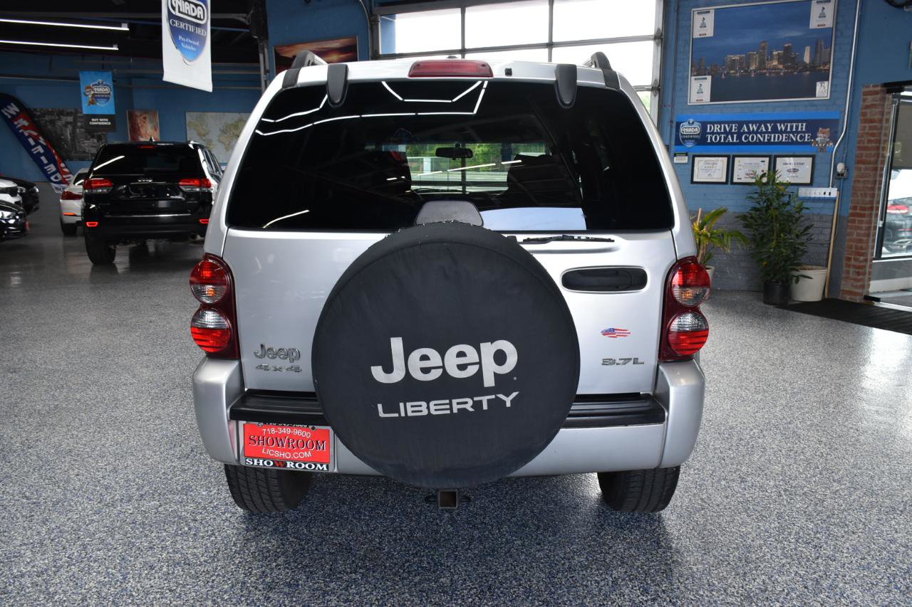 Used 2006 Jeep Liberty Sport AWD/4WD image 4