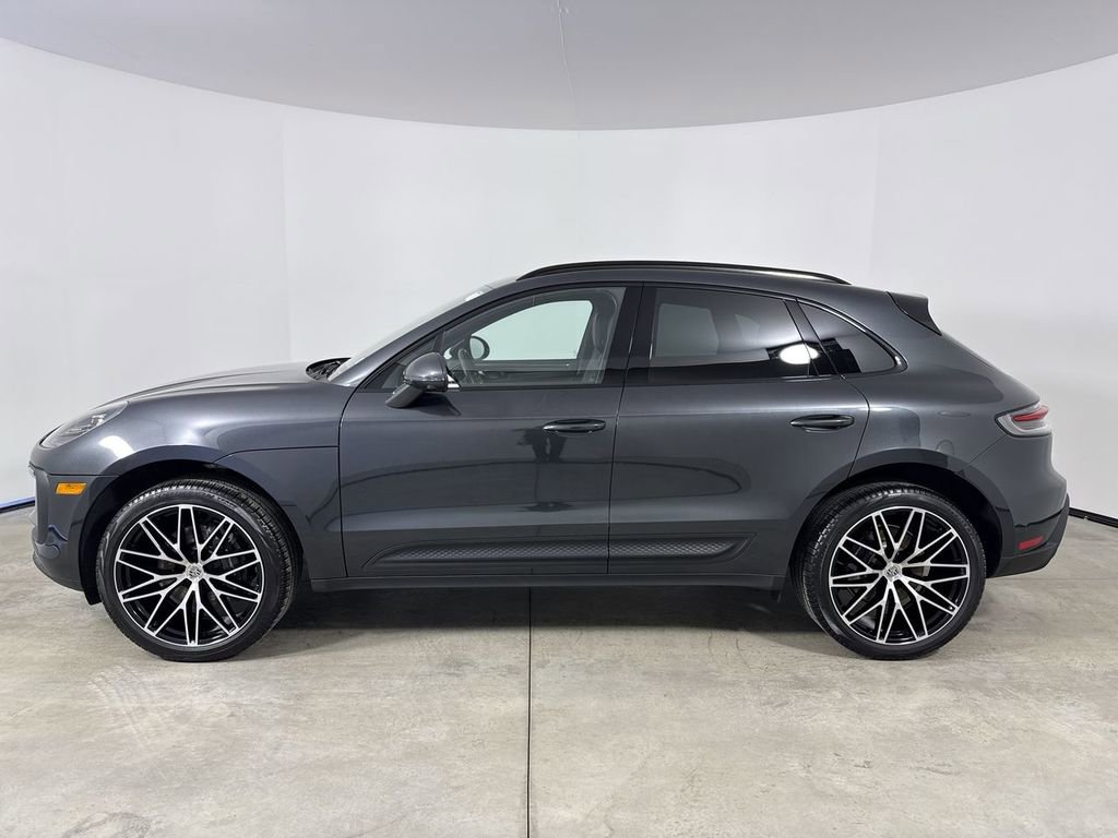 Certified 2024 Porsche Macan Turbo image 2
