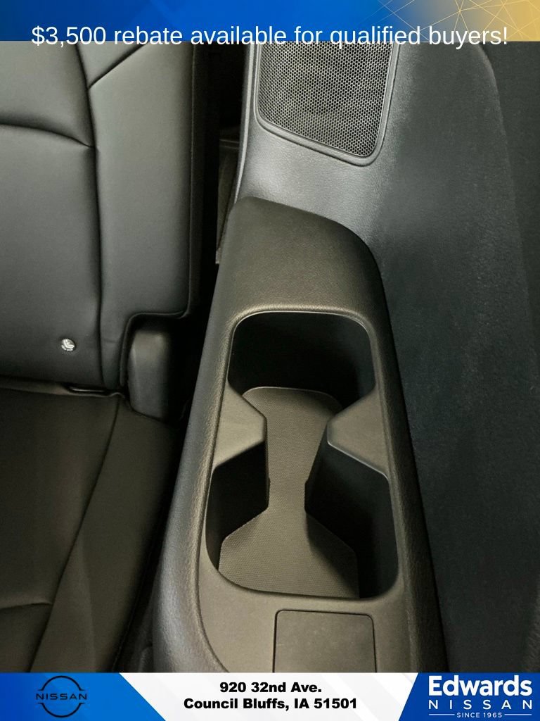 New 2026 Nissan Pathfinder Platinum AWD/4WD image 14