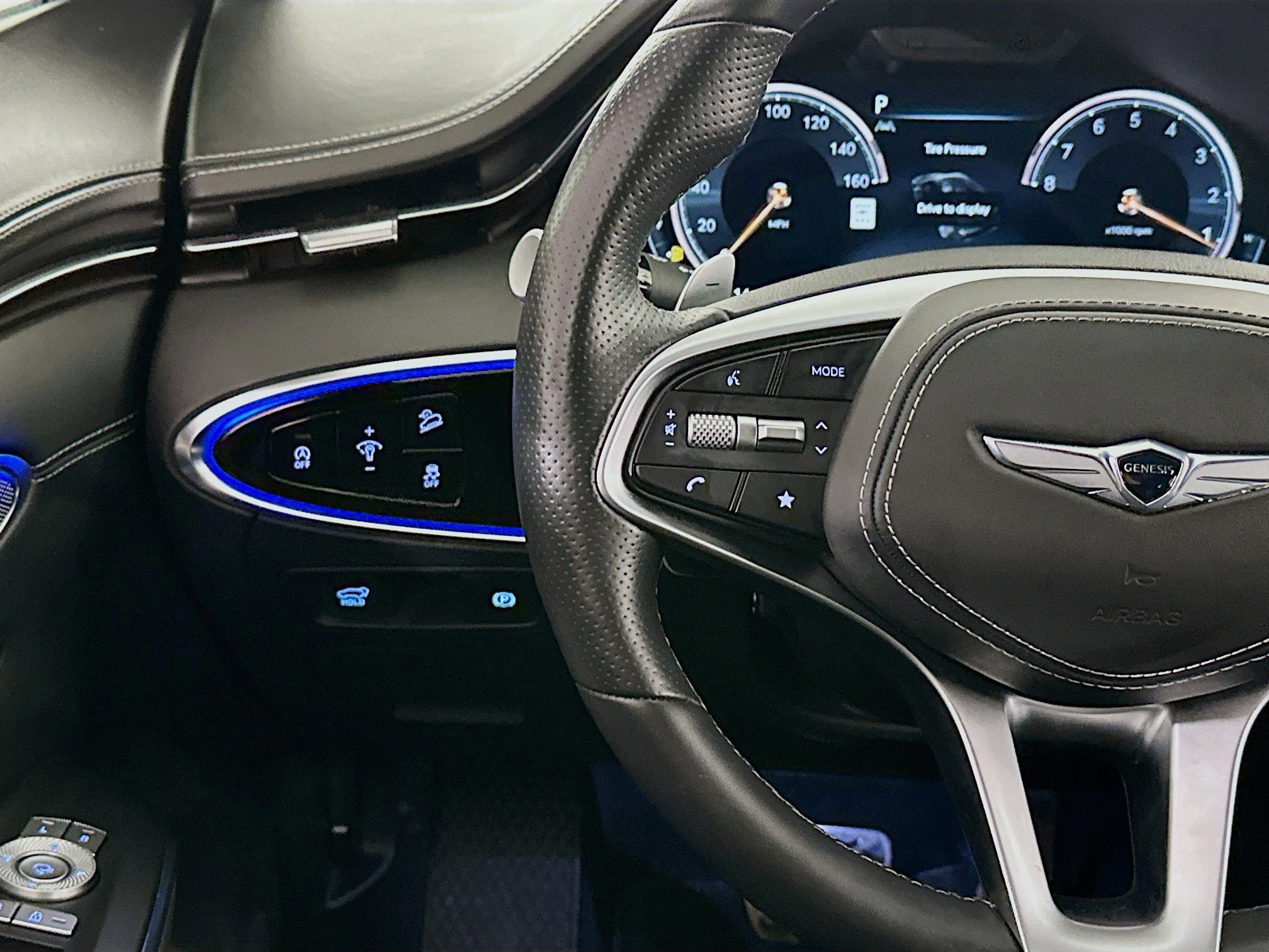 Used 2023 Genesis GV70 2.5T w/ Sport Prestige Package image 10