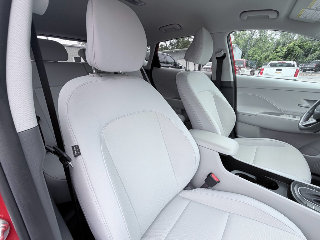 Used 2024 Hyundai Kona SEL FWD image 24