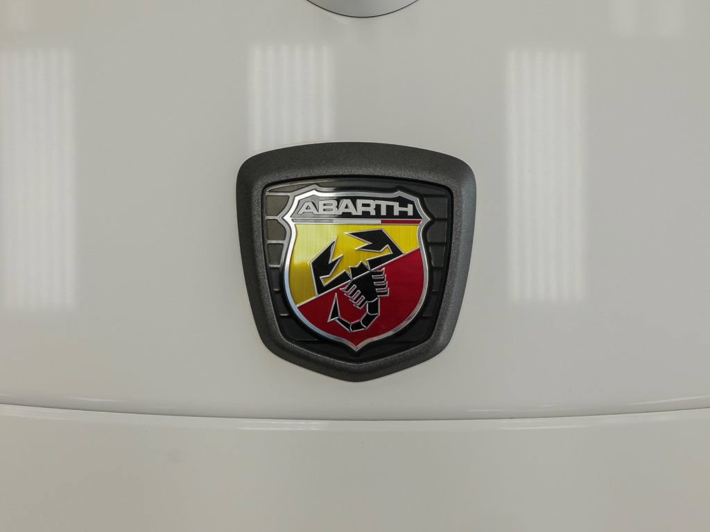 Used 2019 FIAT 124 Spider Abarth w/ Convenience Group RWD image 6