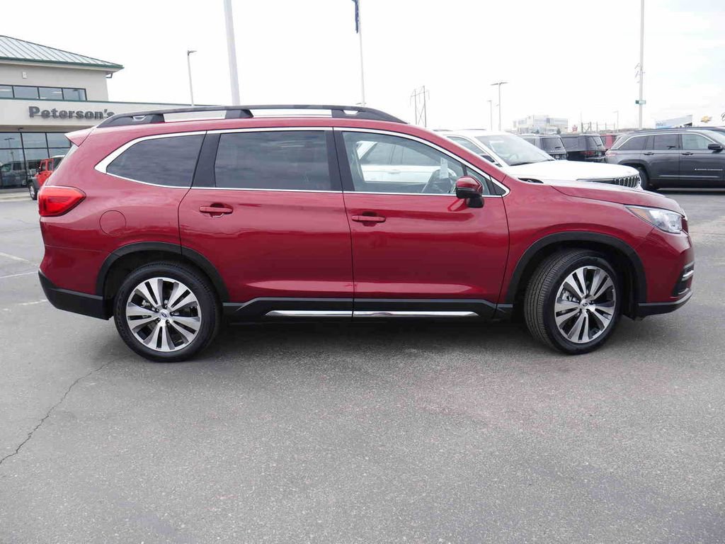 Used 2022 Subaru Ascent Limited image 22