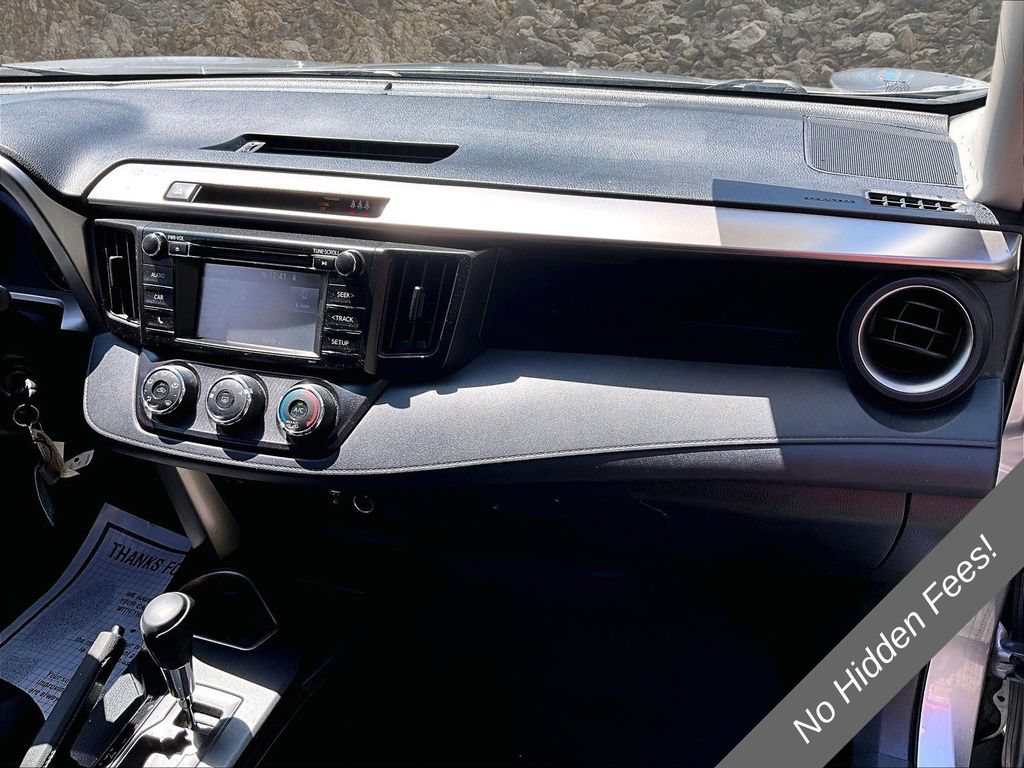 Used 2018 Toyota RAV4 LE w/ All Weather Liner Package AWD/4WD image 15