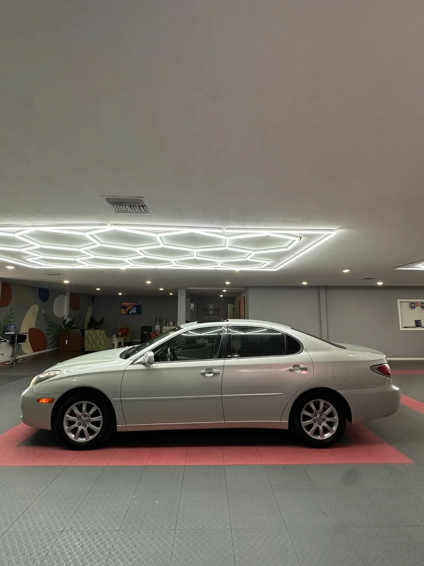 Used 2002 Lexus ES 330 FWD image 4