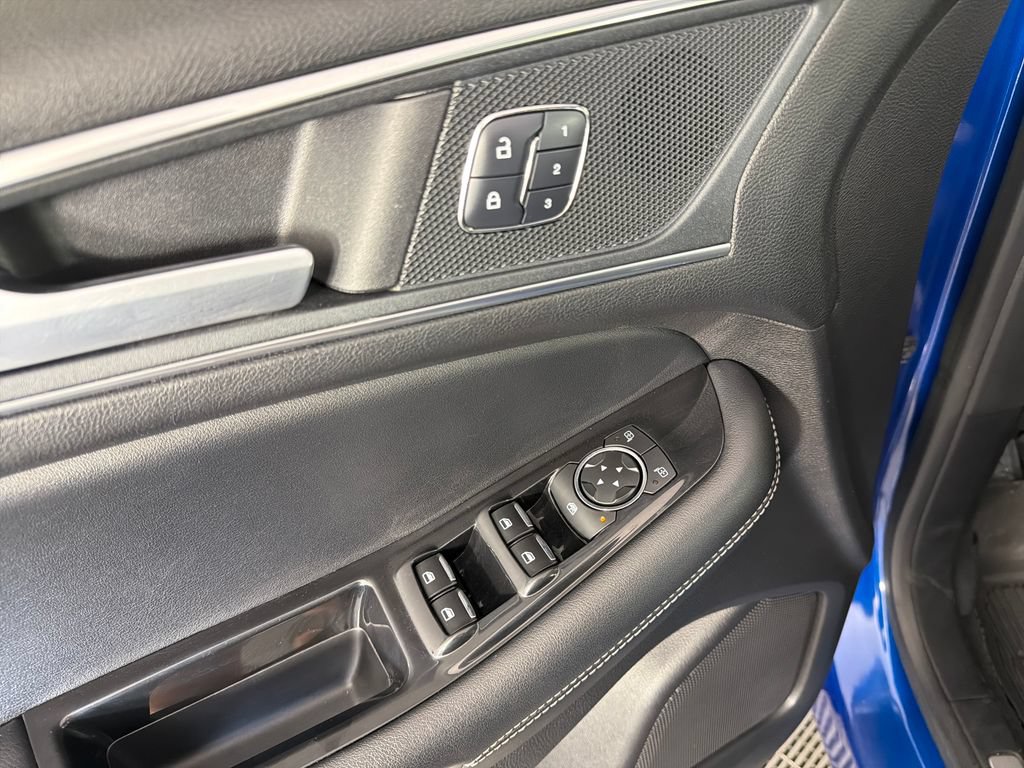 Used 2018 Ford Edge Sport w/ Equipment Group 401A AWD/4WD image 19