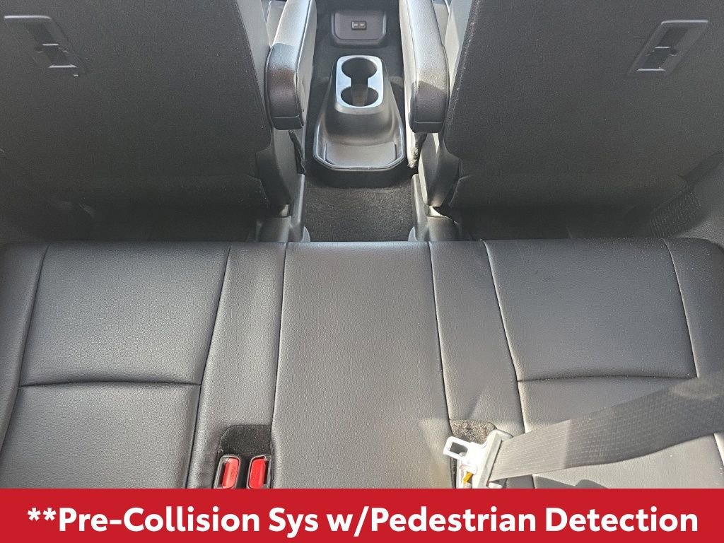 Used 2024 Toyota Highlander XLE image 15