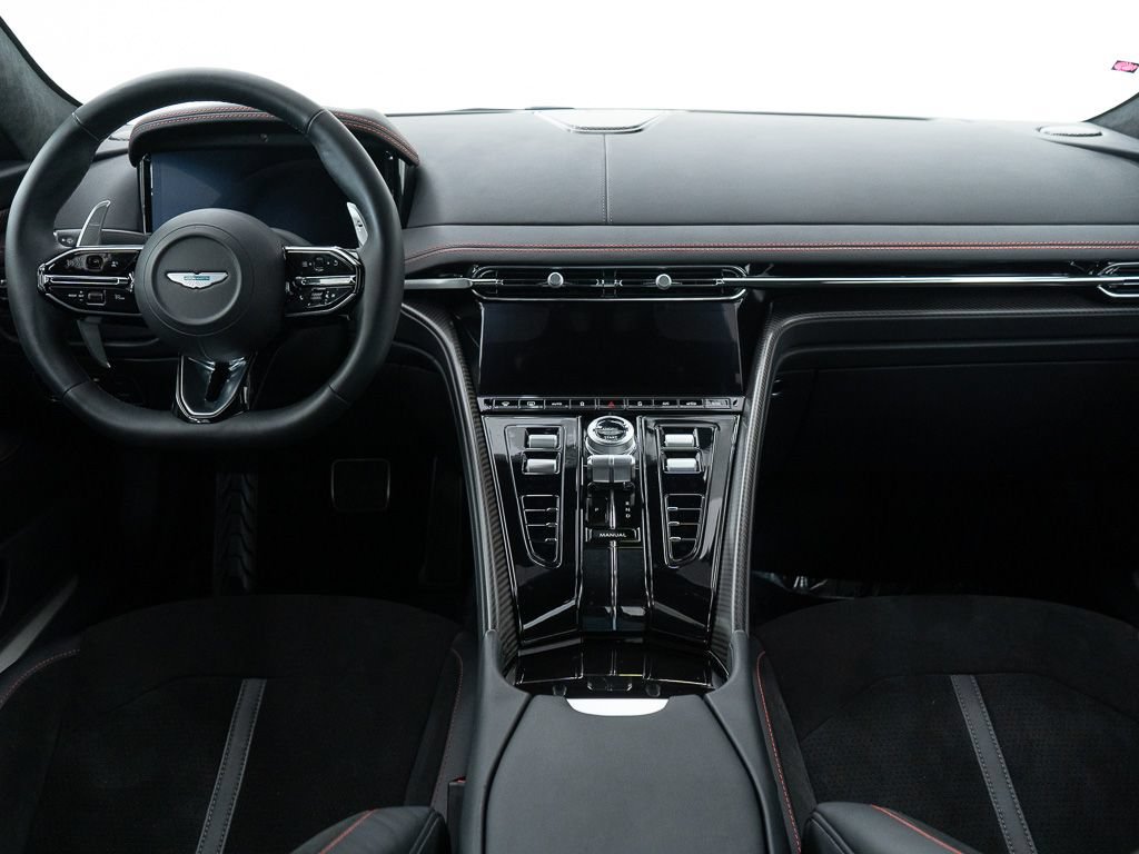 Used 2025 Aston Martin DB12 Coupe RWD image 21