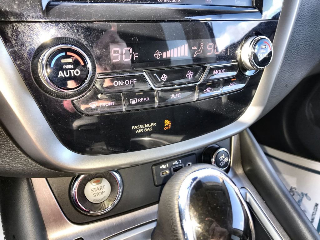 Used 2024 Nissan Murano SV w/ SV Midnight Edition Package FWD image 17