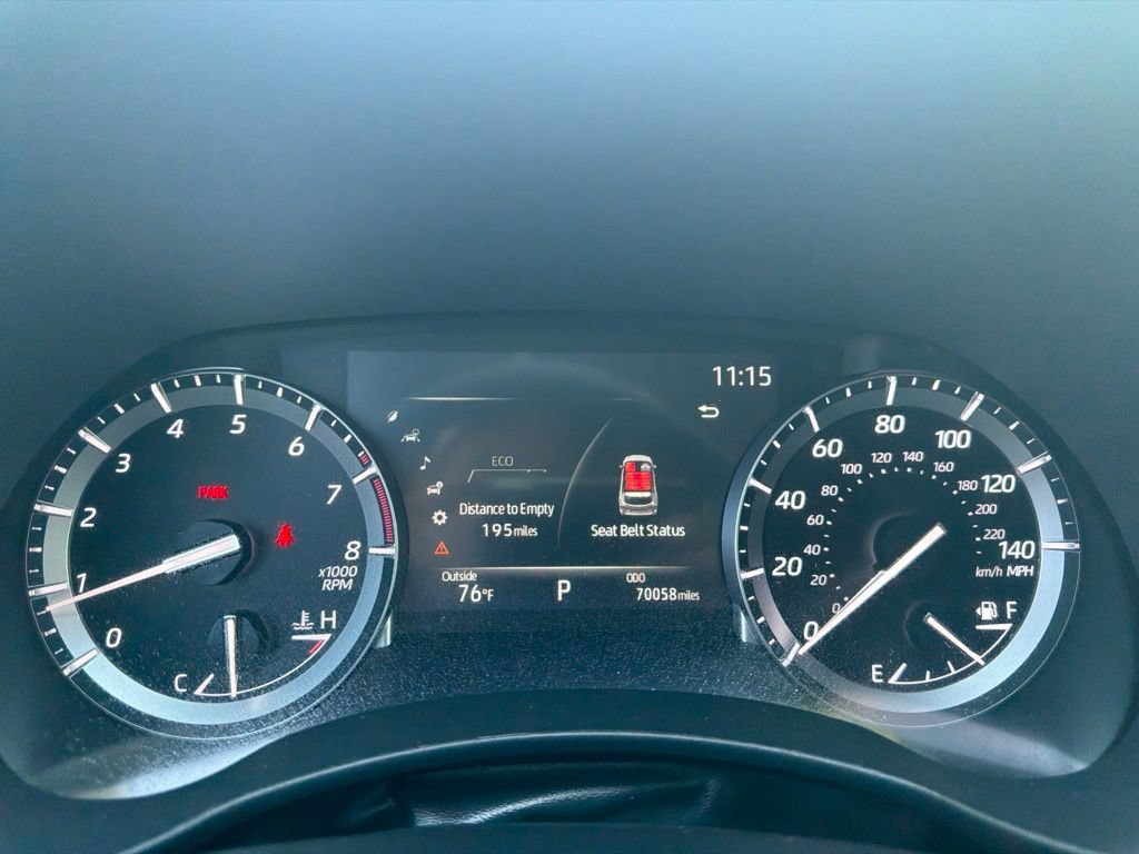 Used 2021 Toyota Highlander XLE AWD/4WD image 26