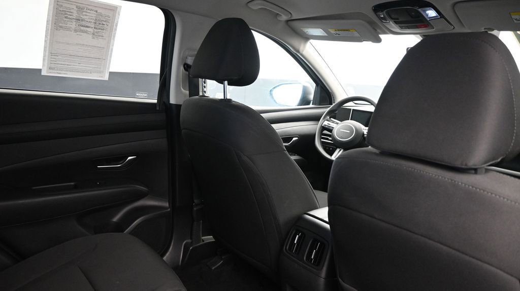 Used 2025 Hyundai Tucson SEL FWD image 15