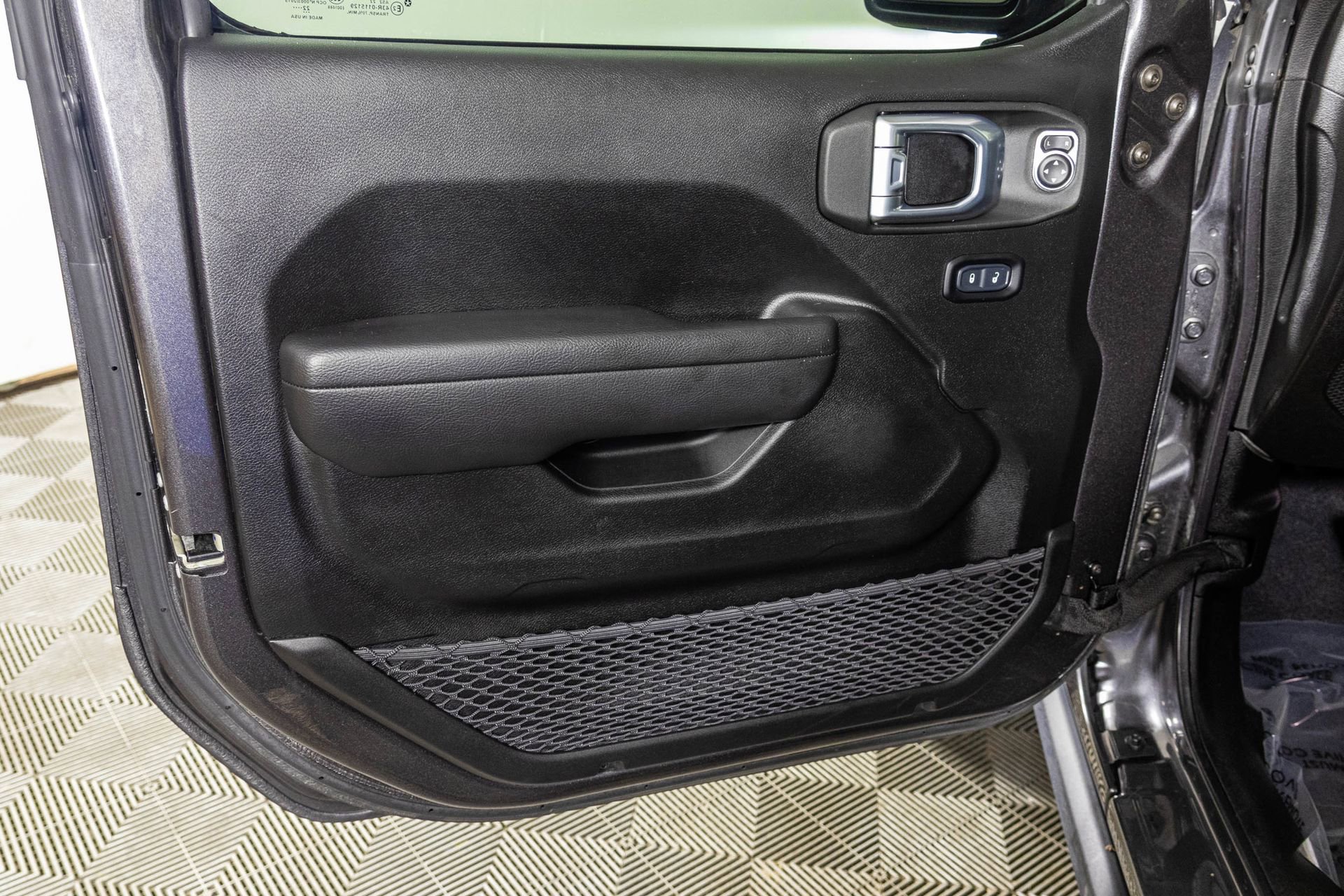 Used 2023 Jeep Wrangler Unlimited Rubicon 4xe w/ Cold Weather Group image 36
