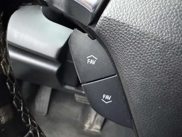 Used 2022 Chevrolet Camaro LT RWD image 25