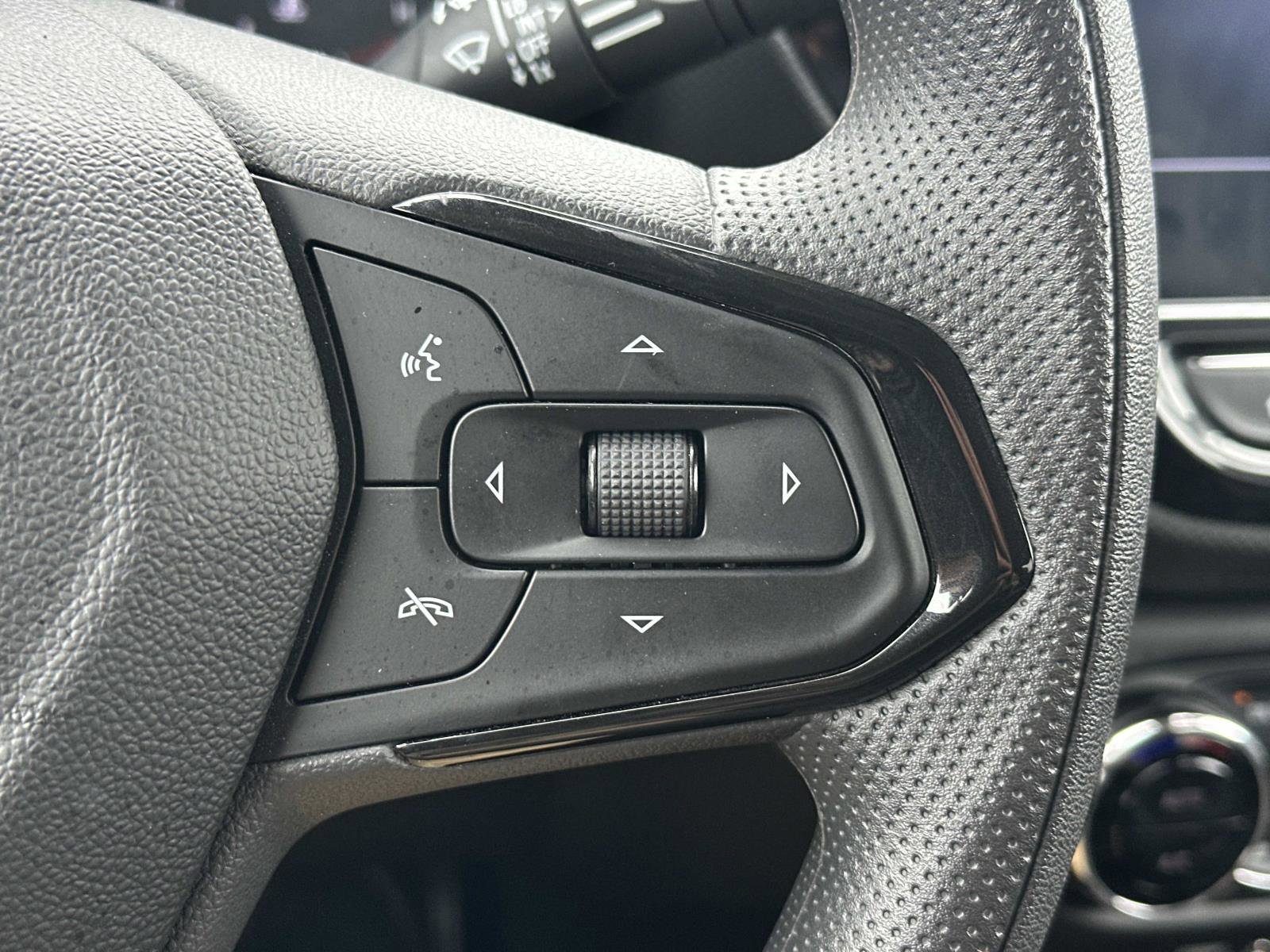 Certified 2023 Chevrolet TrailBlazer LT w/ Convenience Package AWD/4WD image 22