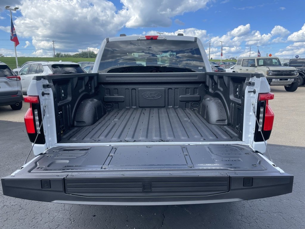New 2025 Ford F150 Lightning Flash image 34