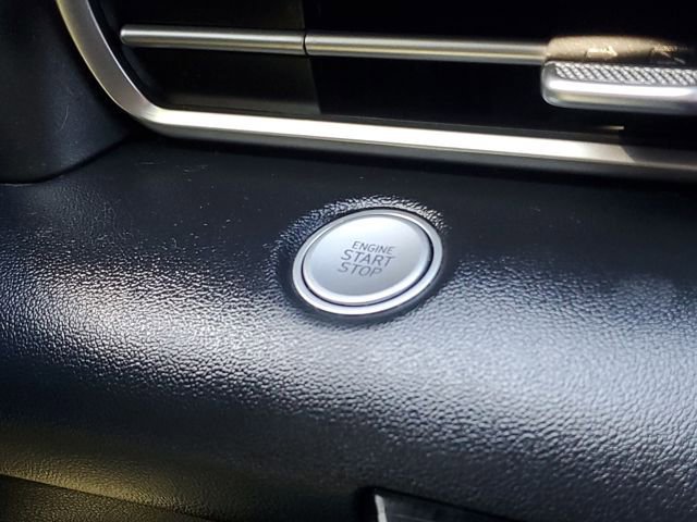 Used 2023 Hyundai Elantra SEL w/ Preferred Accessory Package image 16