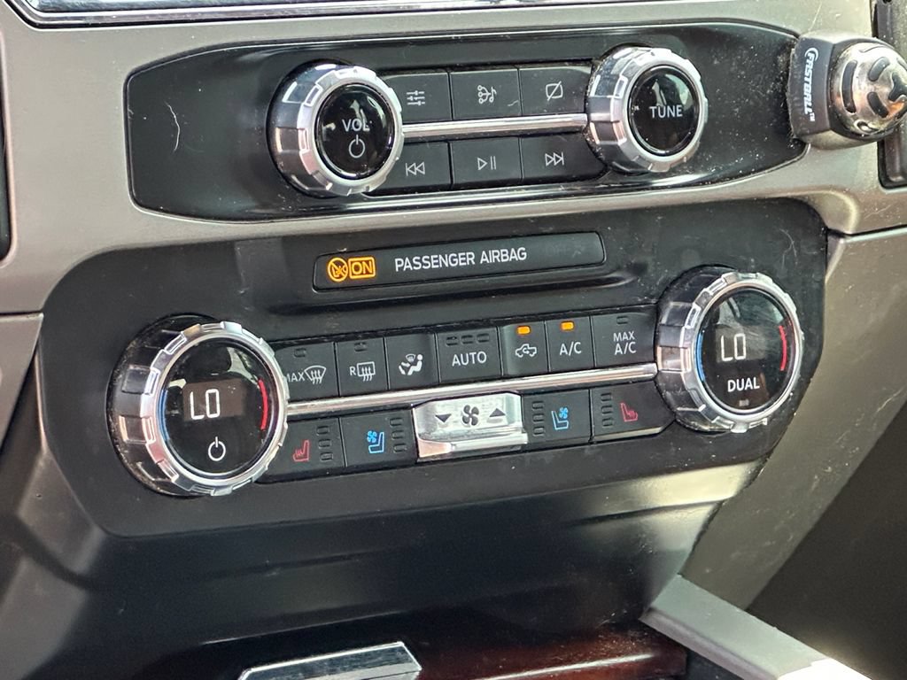 Used 2022 Ford F350 King Ranch w/ Tremor Off-Road Package AWD/4WD image 17