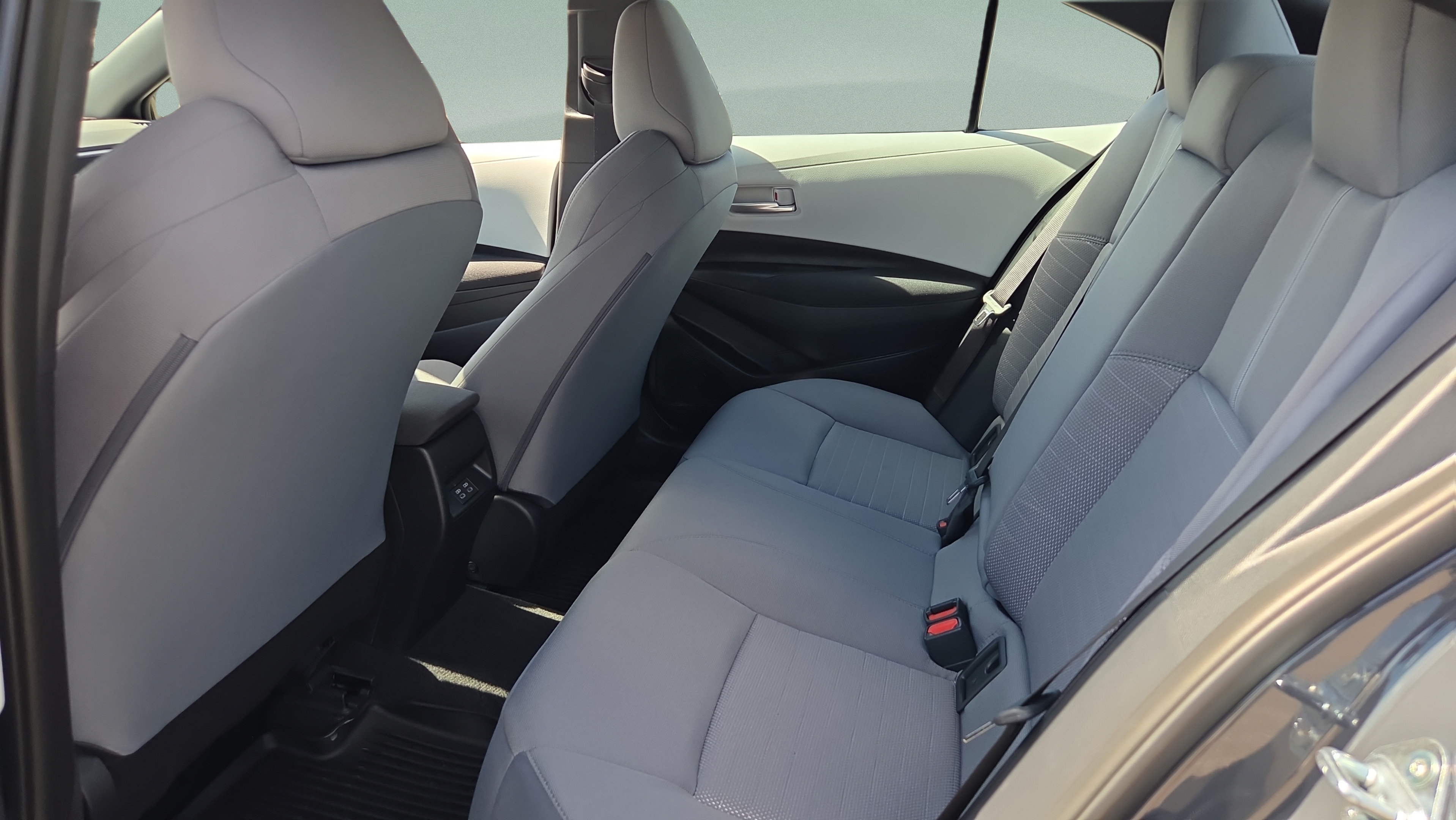 Certified 2026 Toyota Corolla SE FWD image 22