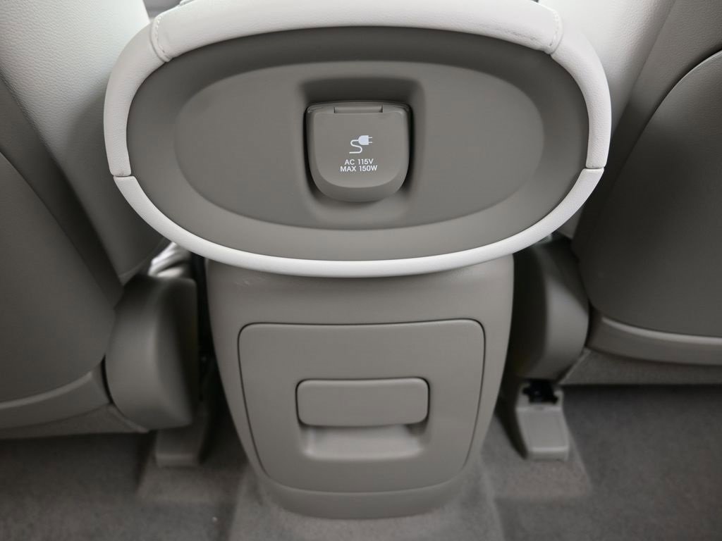 New 2026 Hyundai Palisade Limited image 17