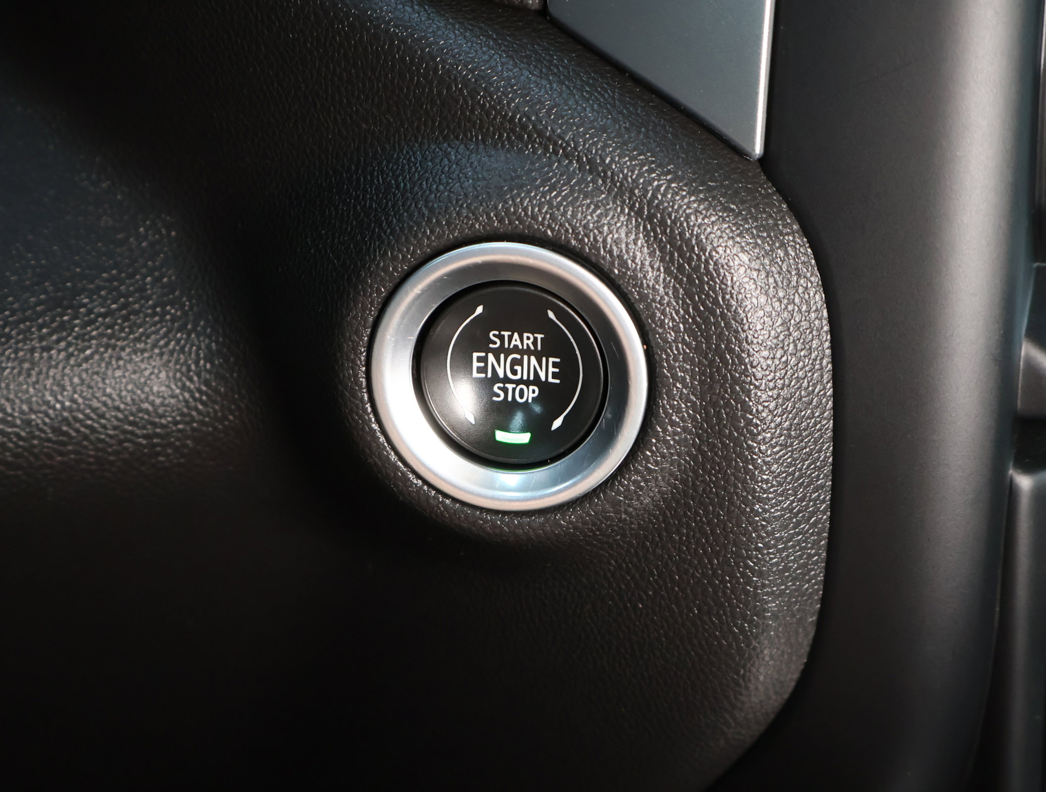 Used 2022 Chevrolet Silverado 1500 RST AWD/4WD image 18