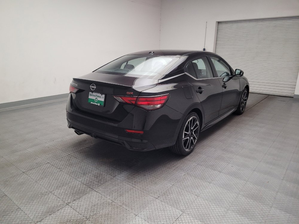 Used 2025 Nissan Sentra SR FWD image 9