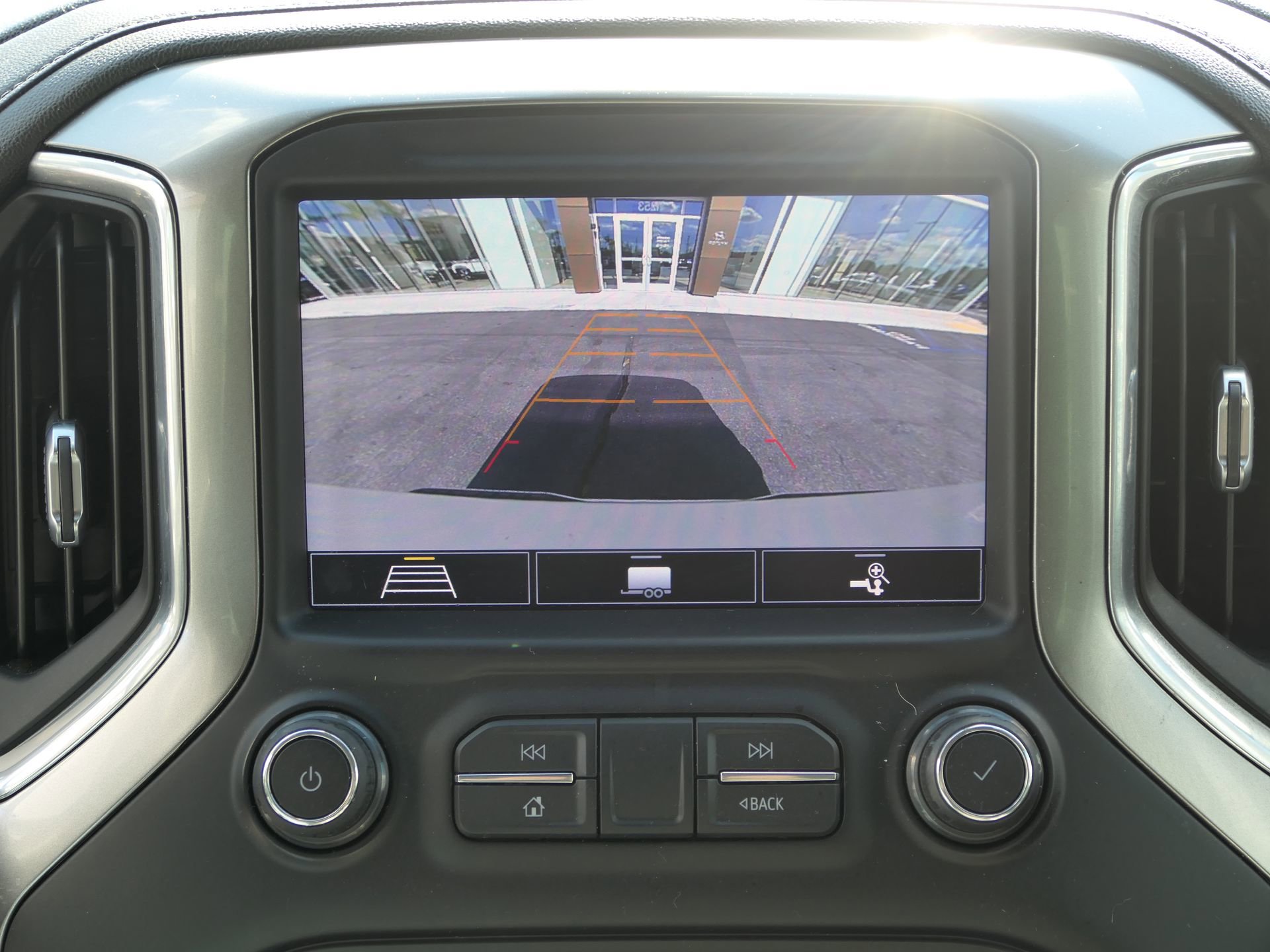 Used 2020 Chevrolet Silverado 1500 RST image 21