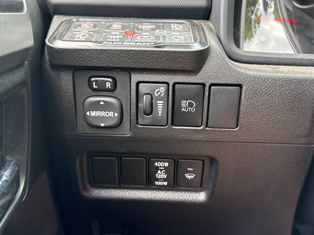 Used 2022 Toyota 4Runner SR5 Premium w/ Moonroof Package AWD/4WD image 34