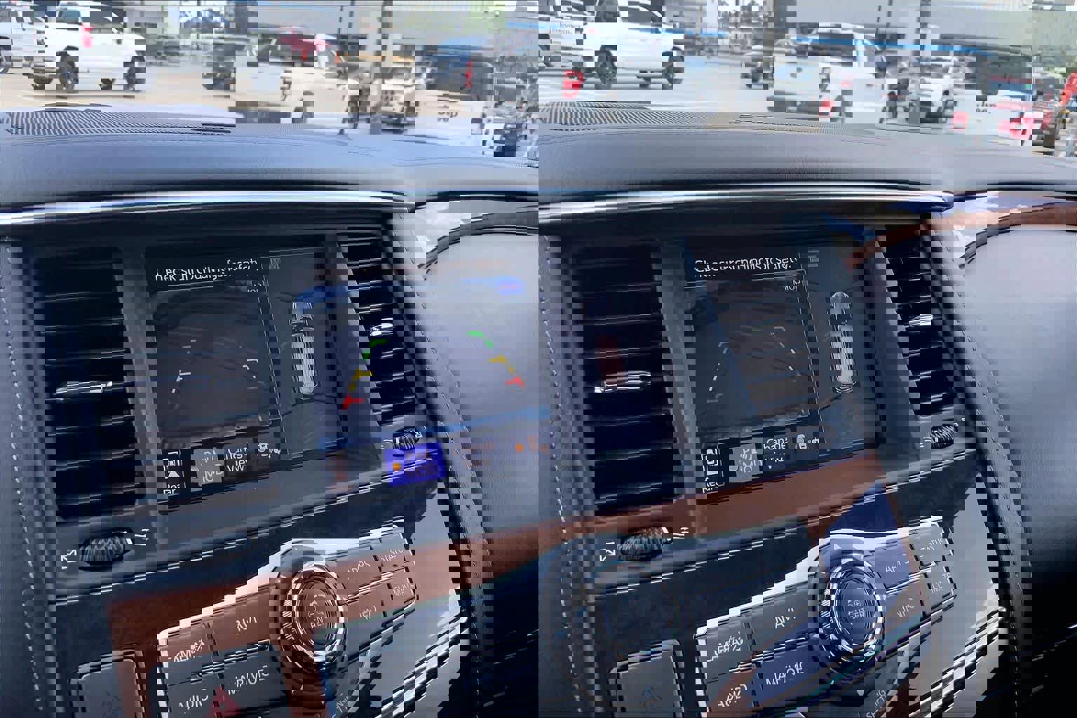 Used 2019 INFINITI QX80 Luxe w/ Proassist Package image 29