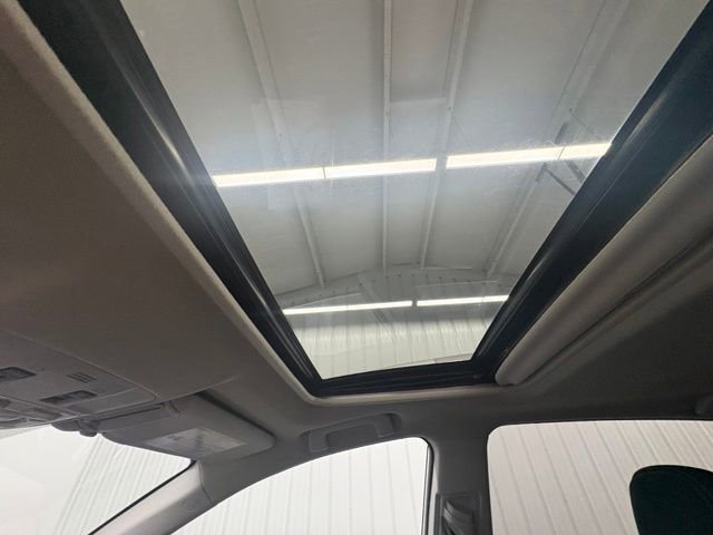 Used 2014 Toyota RAV4 XLE AWD/4WD image 29