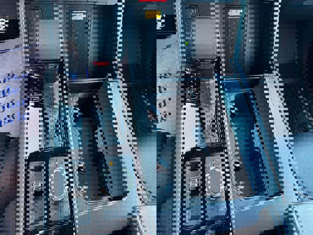 Used 2024 Toyota Sequoia Platinum image 19