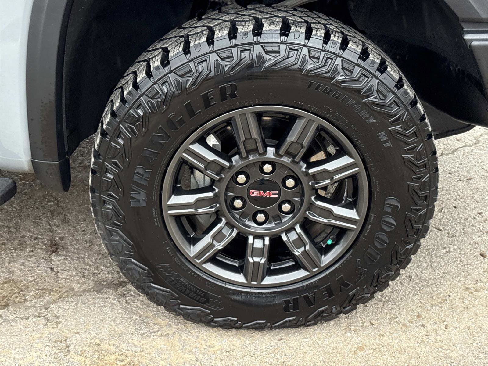 Certified 2024 GMC Sierra 1500 AT4X image 10