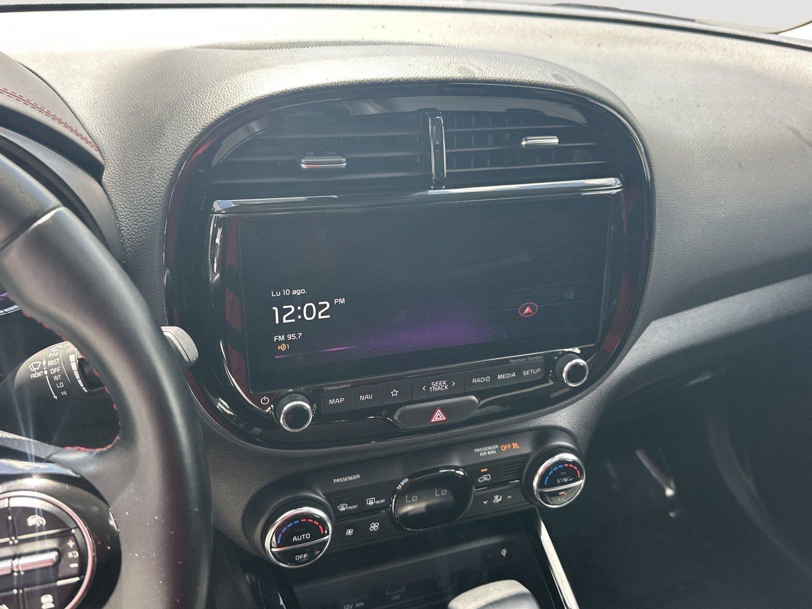 Used 2024 Kia Soul GT-Line w/ GT-Line Technology Package FWD image 15