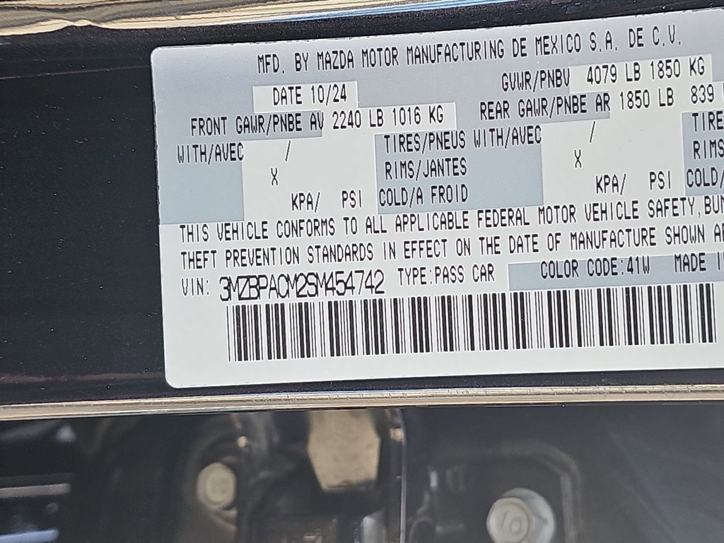 Used 2025 MAZDA MAZDA3 s image 35